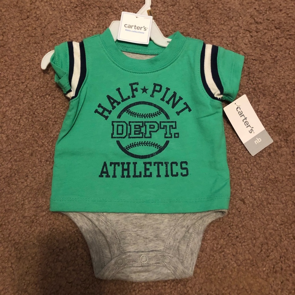 BNWT - Carter’s baby boys top